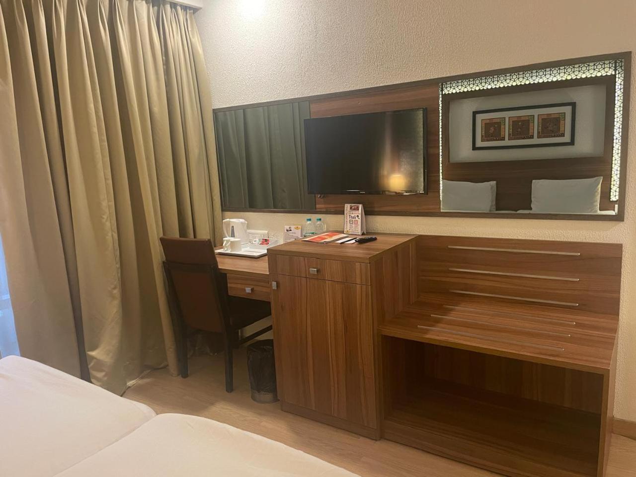 Incredible One Hotel Secundurabad Extérieur photo