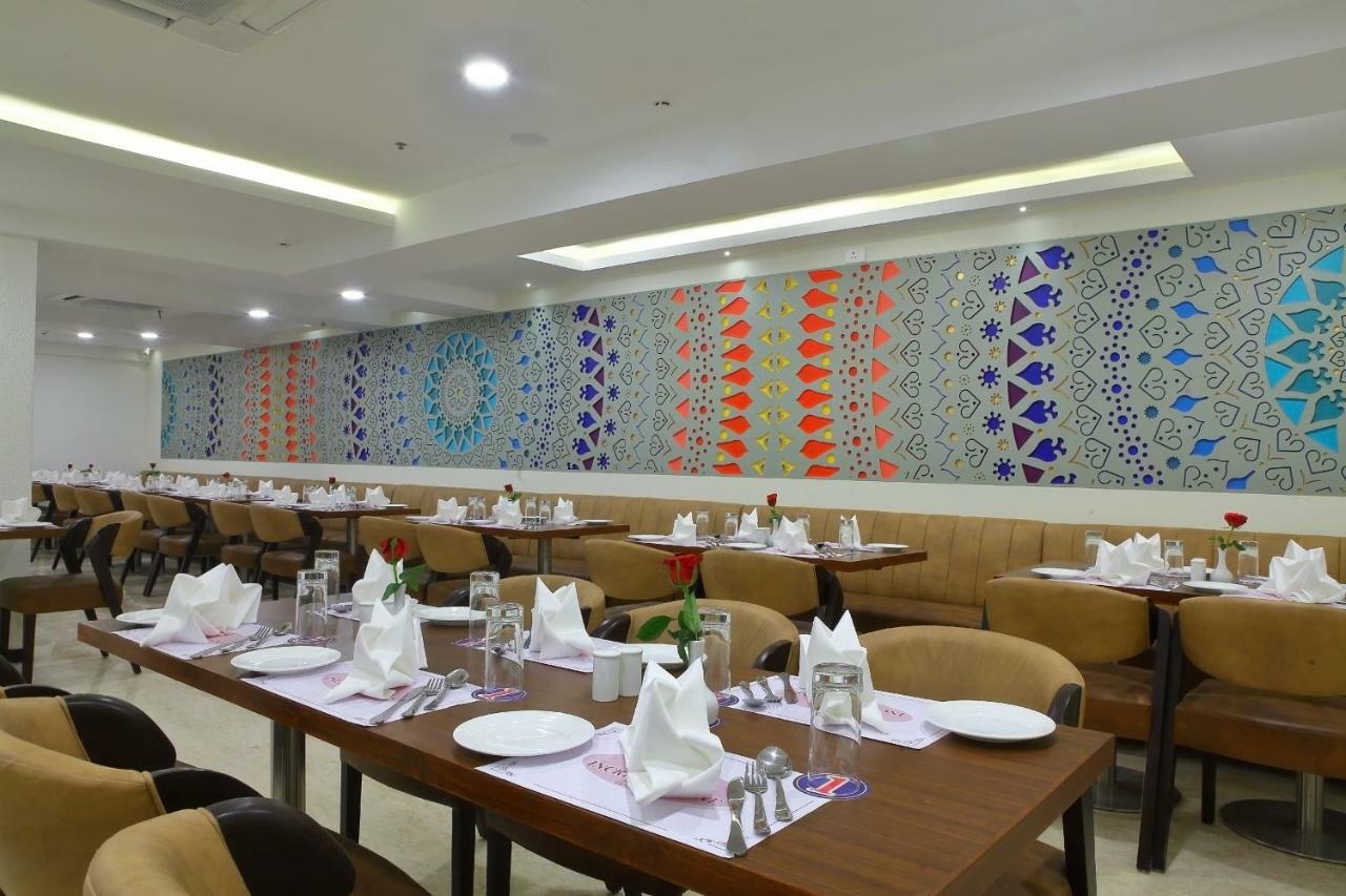 Incredible One Hotel Secundurabad Extérieur photo