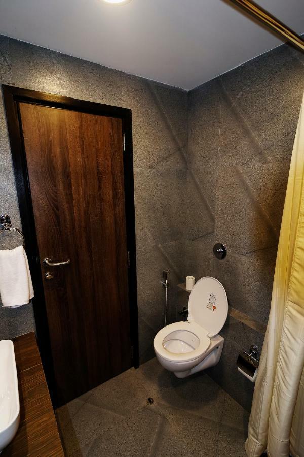 Incredible One Hotel Secundurabad Extérieur photo